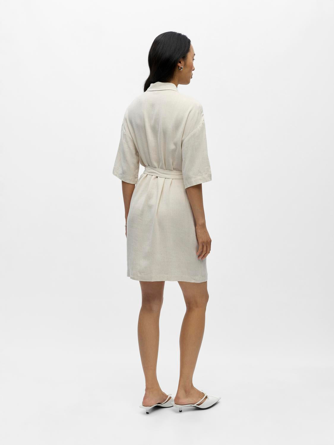 model_shot-back